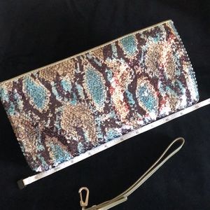 LODIS CLUTCH/WRISTLET SEQUIN SNAKE PRINT COLLECTOR EDITION NO LOWBALLS PLEASE